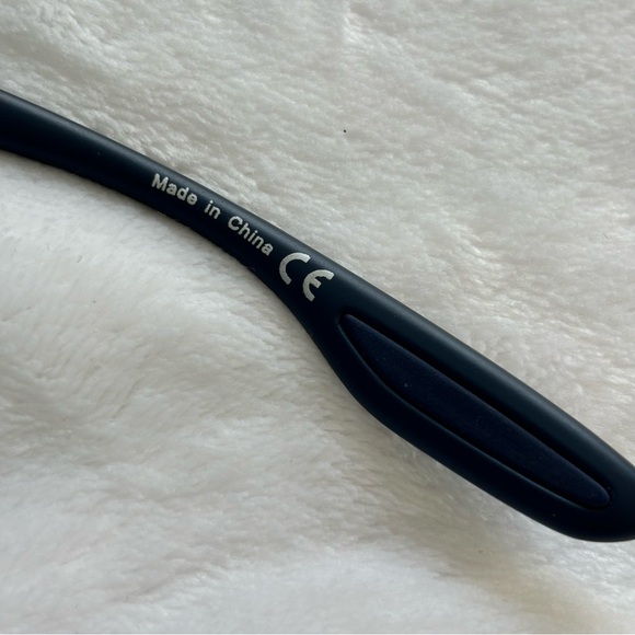 M BY MAXSTUDIO Men's Aviator Rectangular Polarized Sunglasses - Picture 9 of 16